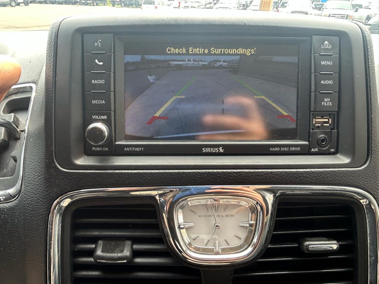 Chrysler Town & Country 4dr Wgn Touring 2014