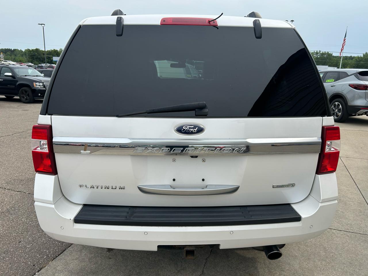 Ford Expedition 4WD 4dr Platinum 2016