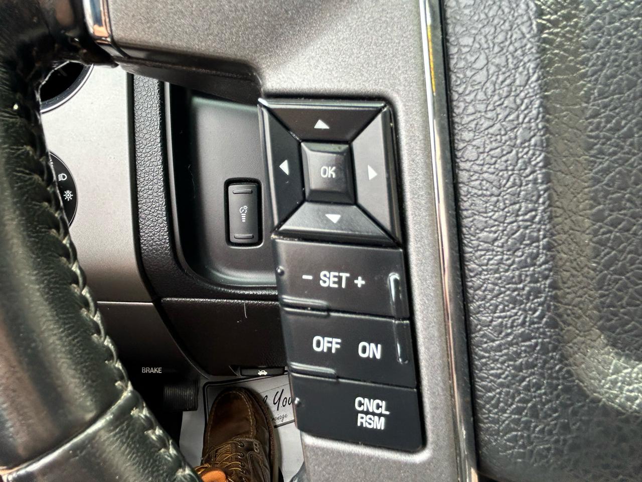 Ford Expedition 4WD 4dr Platinum 2016