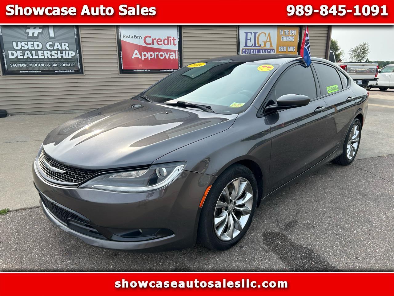 Chrysler 200 4dr Sdn S AWD 2016