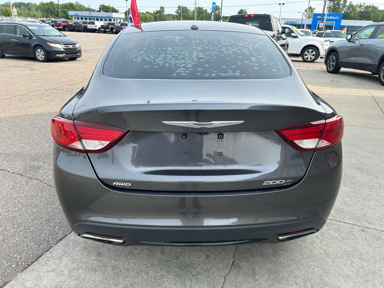 Chrysler 200 4dr Sdn S AWD 2016