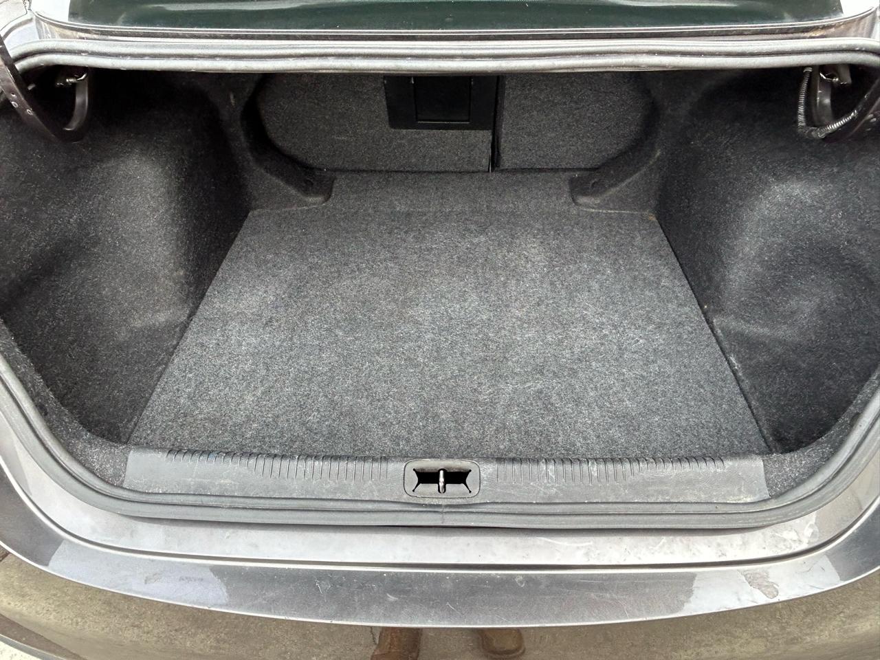 Chrysler 200 4dr Sdn S AWD 2016