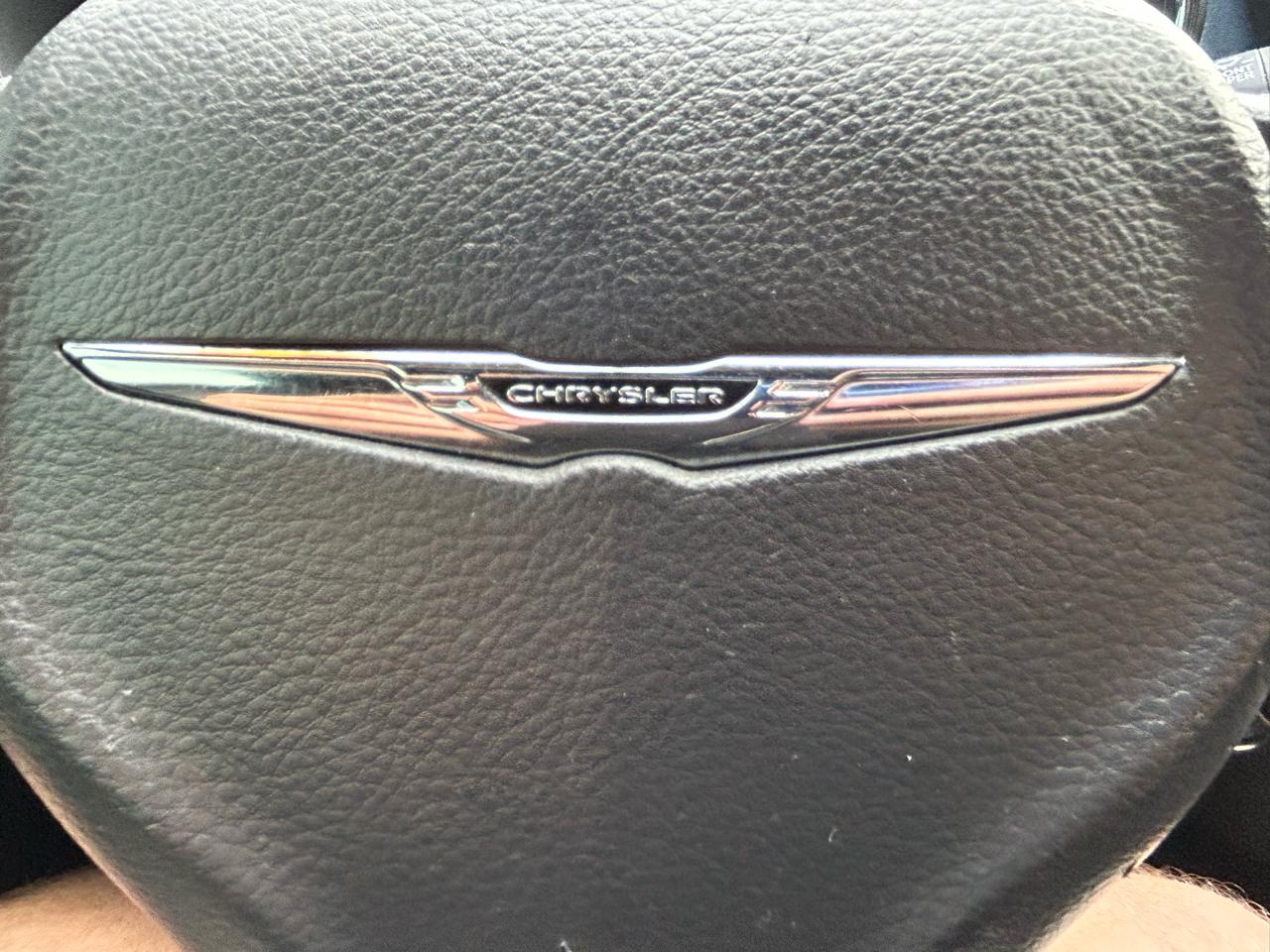 Chrysler 200 4dr Sdn S AWD 2016