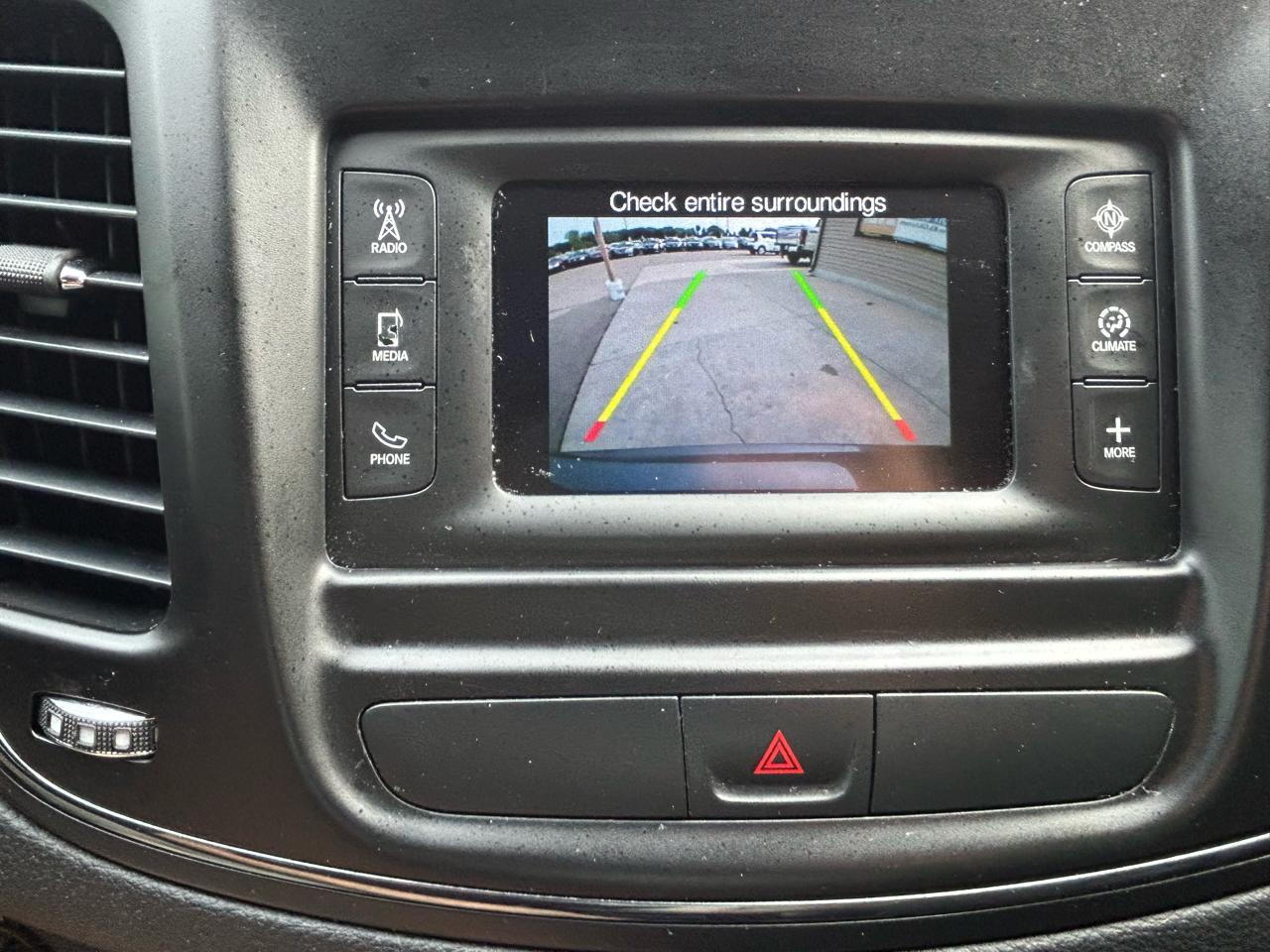 Chrysler 200 4dr Sdn S AWD 2016