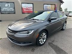 2016 Chrysler 200 