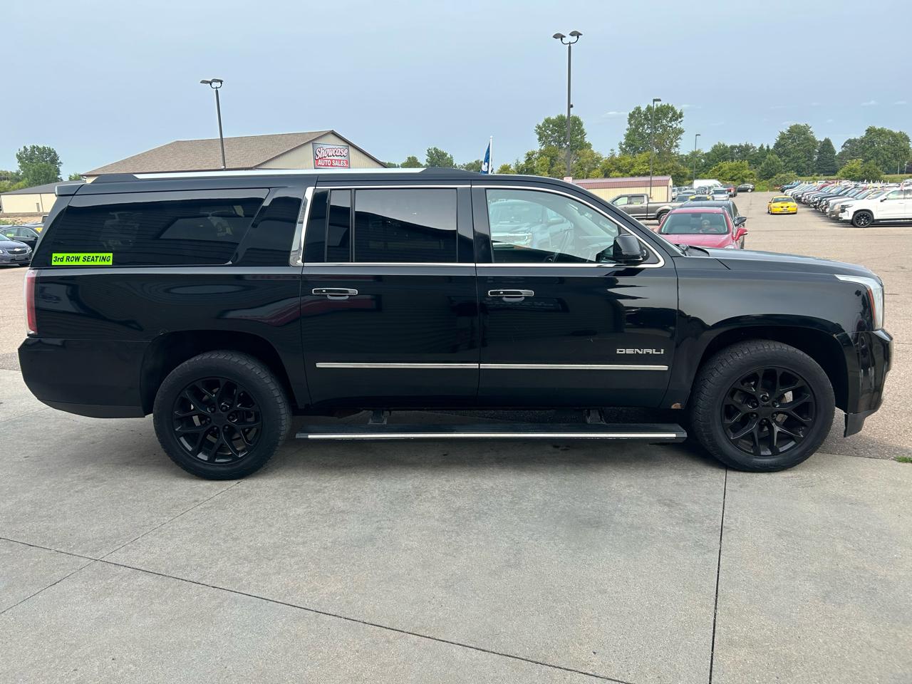 GMC Yukon XL 4WD 4dr Denali 2015
