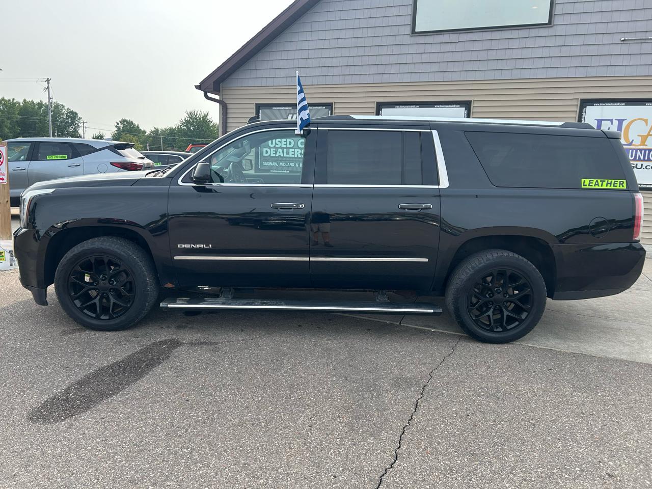 GMC Yukon XL 4WD 4dr Denali 2015