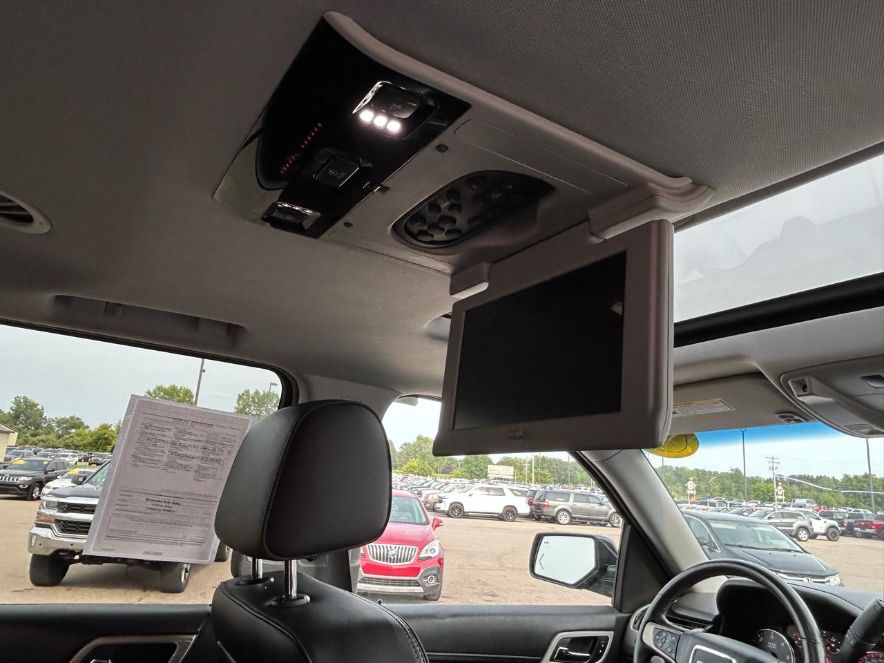 GMC Yukon XL 4WD 4dr Denali 2015