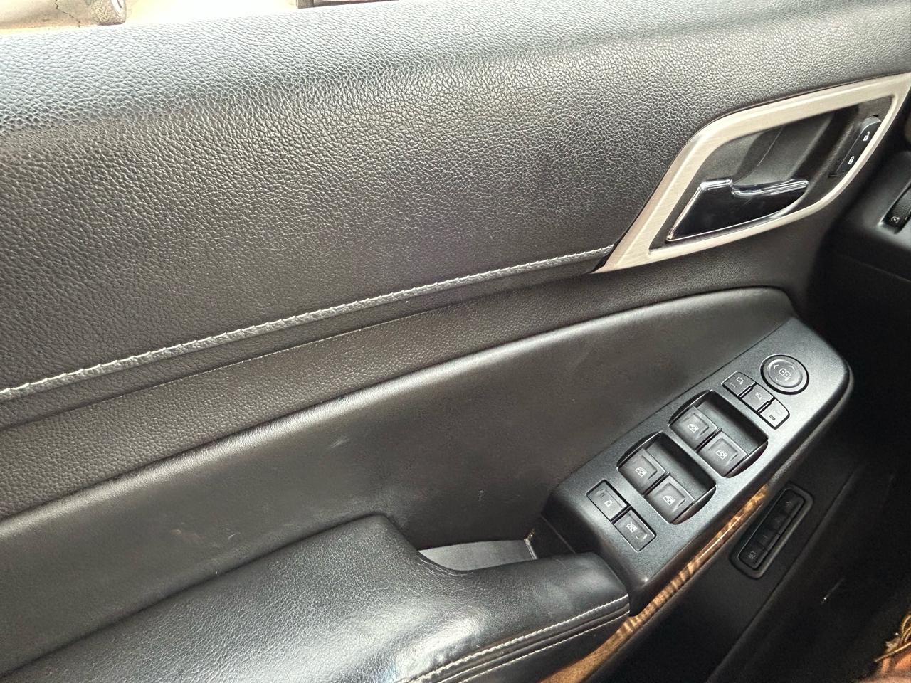 GMC Yukon XL 4WD 4dr Denali 2015