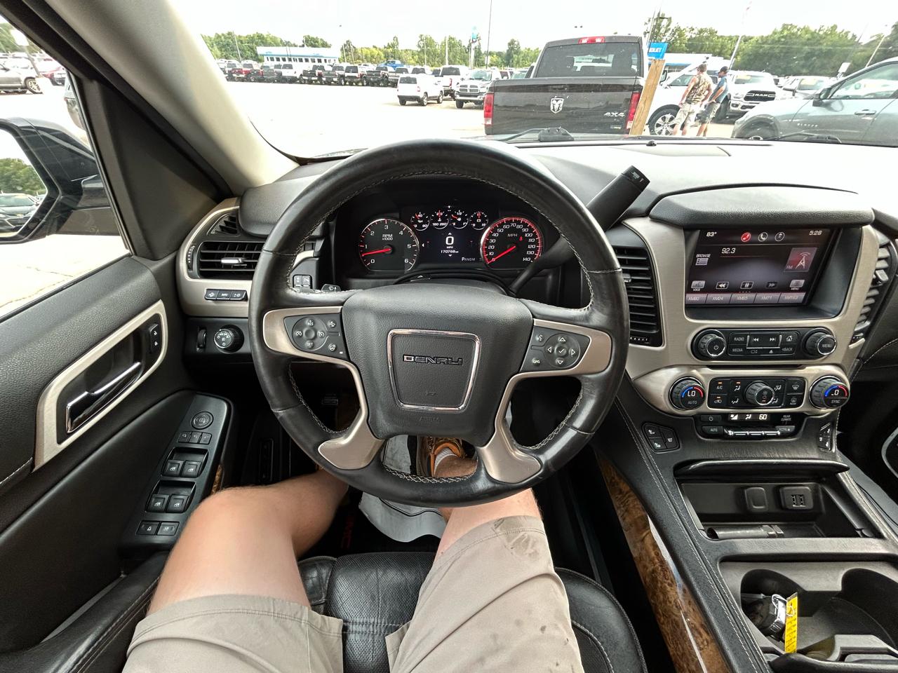 GMC Yukon XL 4WD 4dr Denali 2015