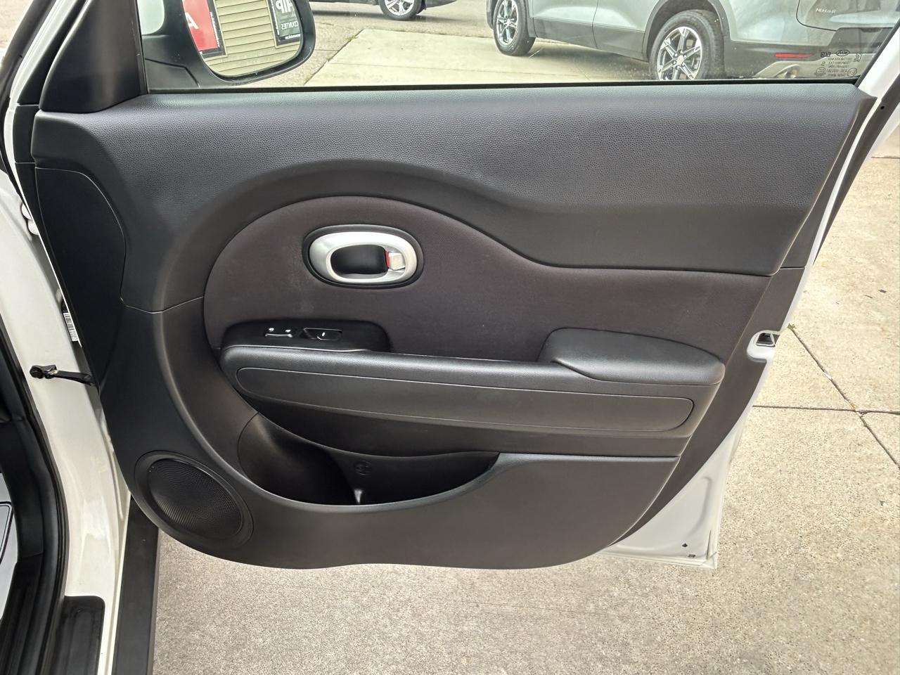 Kia Soul 5dr Wgn Man Base 2016
