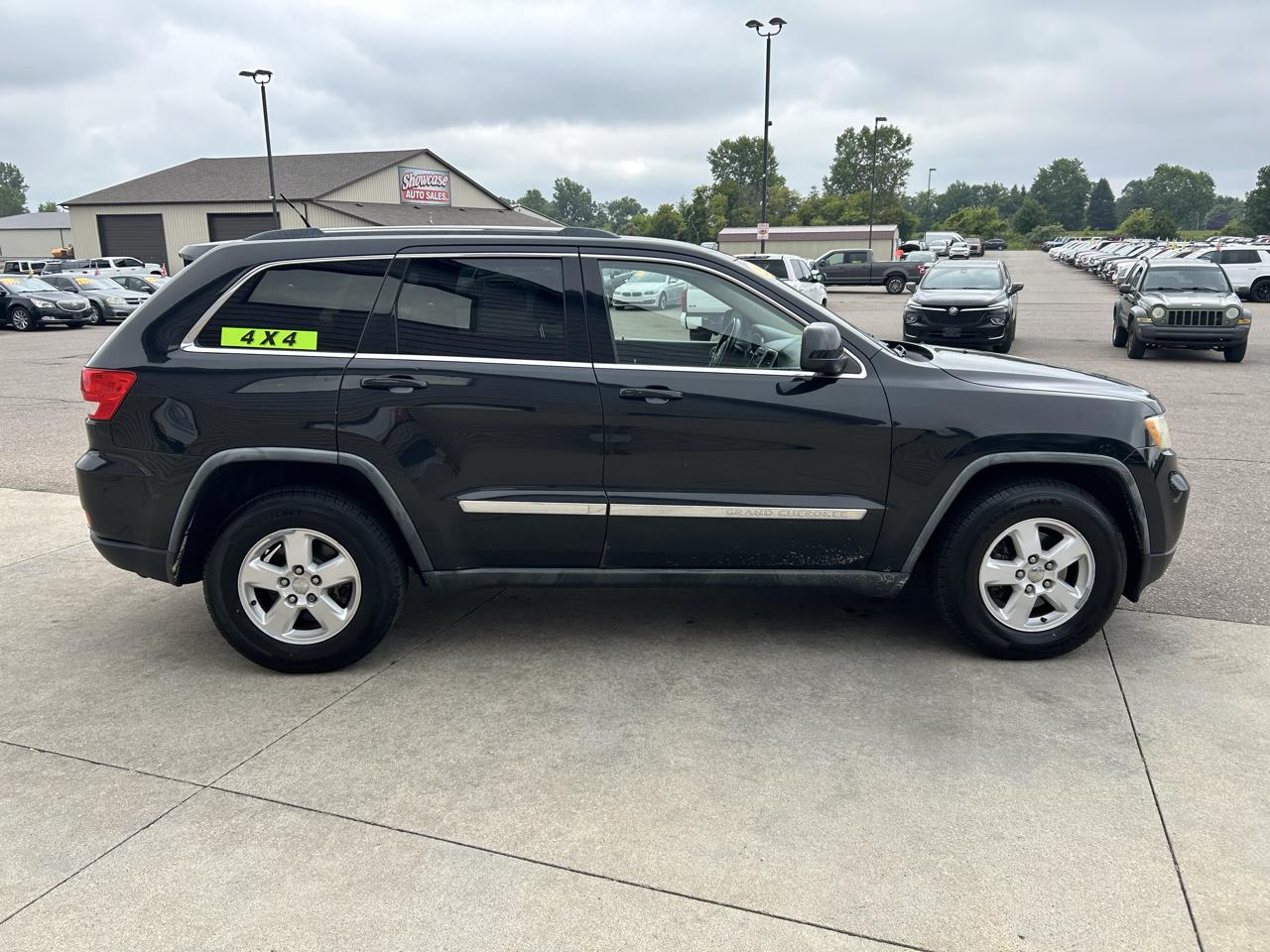 Jeep Grand Cherokee 4WD 4dr Laredo 2011