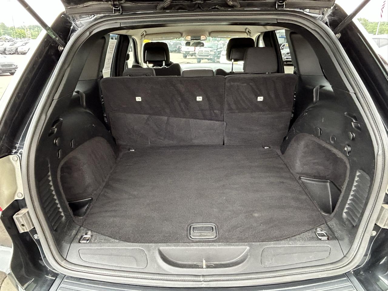 Jeep Grand Cherokee 4WD 4dr Laredo 2011