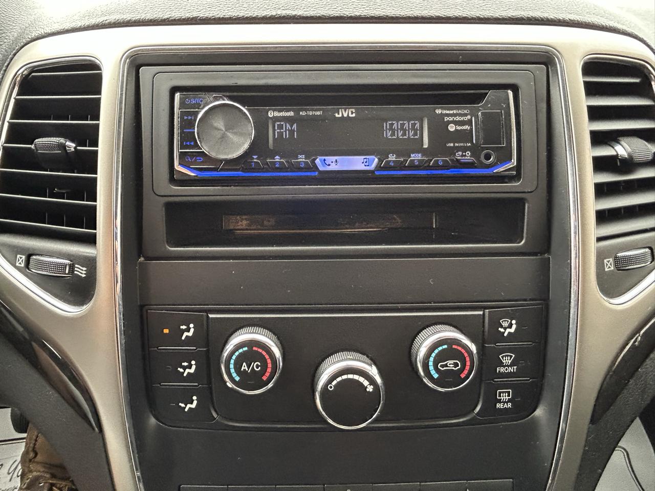 Jeep Grand Cherokee 4WD 4dr Laredo 2011