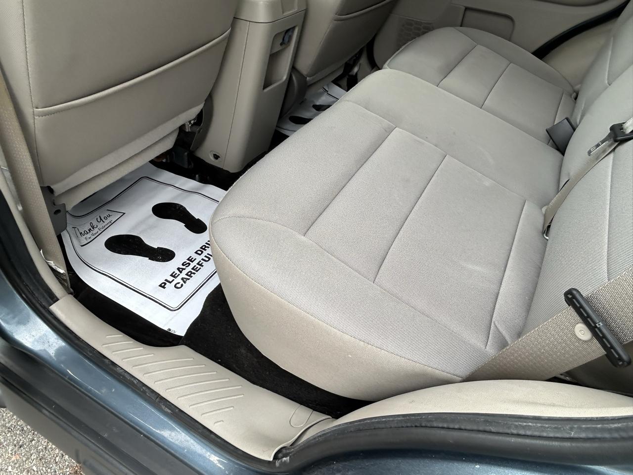 Ford Escape 4WD 4dr XLT 2012