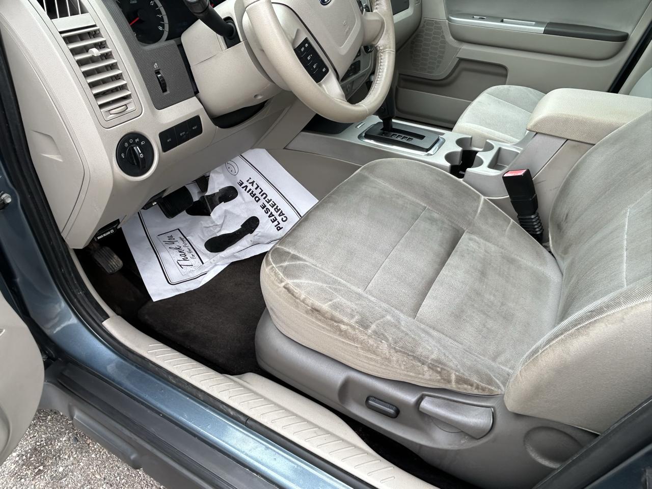 Ford Escape 4WD 4dr XLT 2012