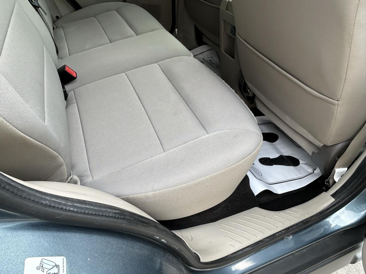 Ford Escape 4WD 4dr XLT 2012