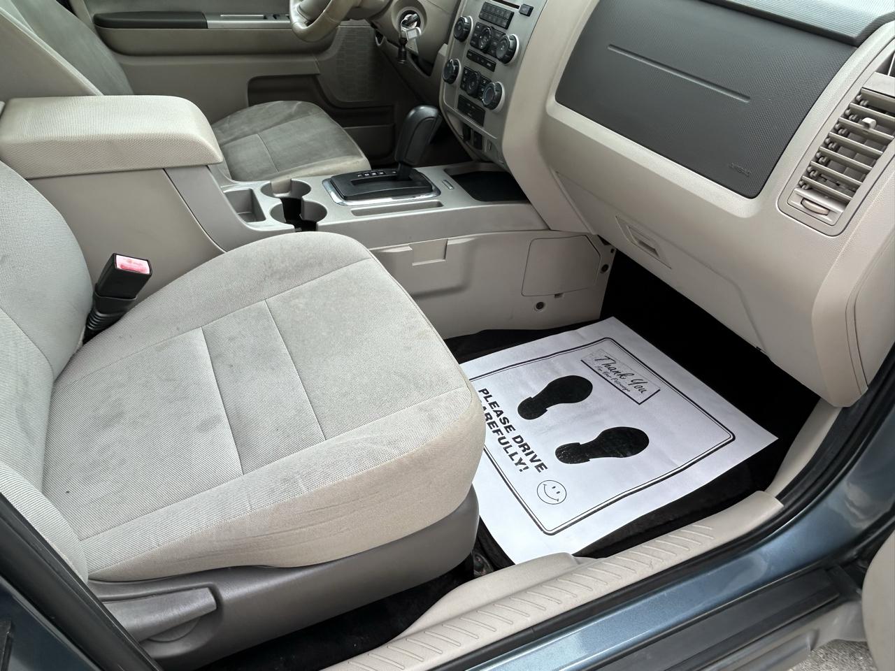 Ford Escape 4WD 4dr XLT 2012
