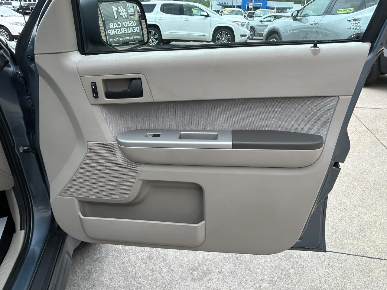 Ford Escape 4WD 4dr XLT 2012