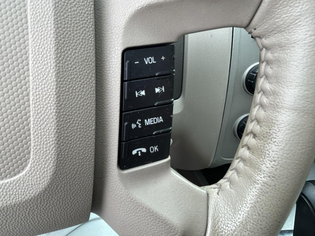 Ford Escape 4WD 4dr XLT 2012