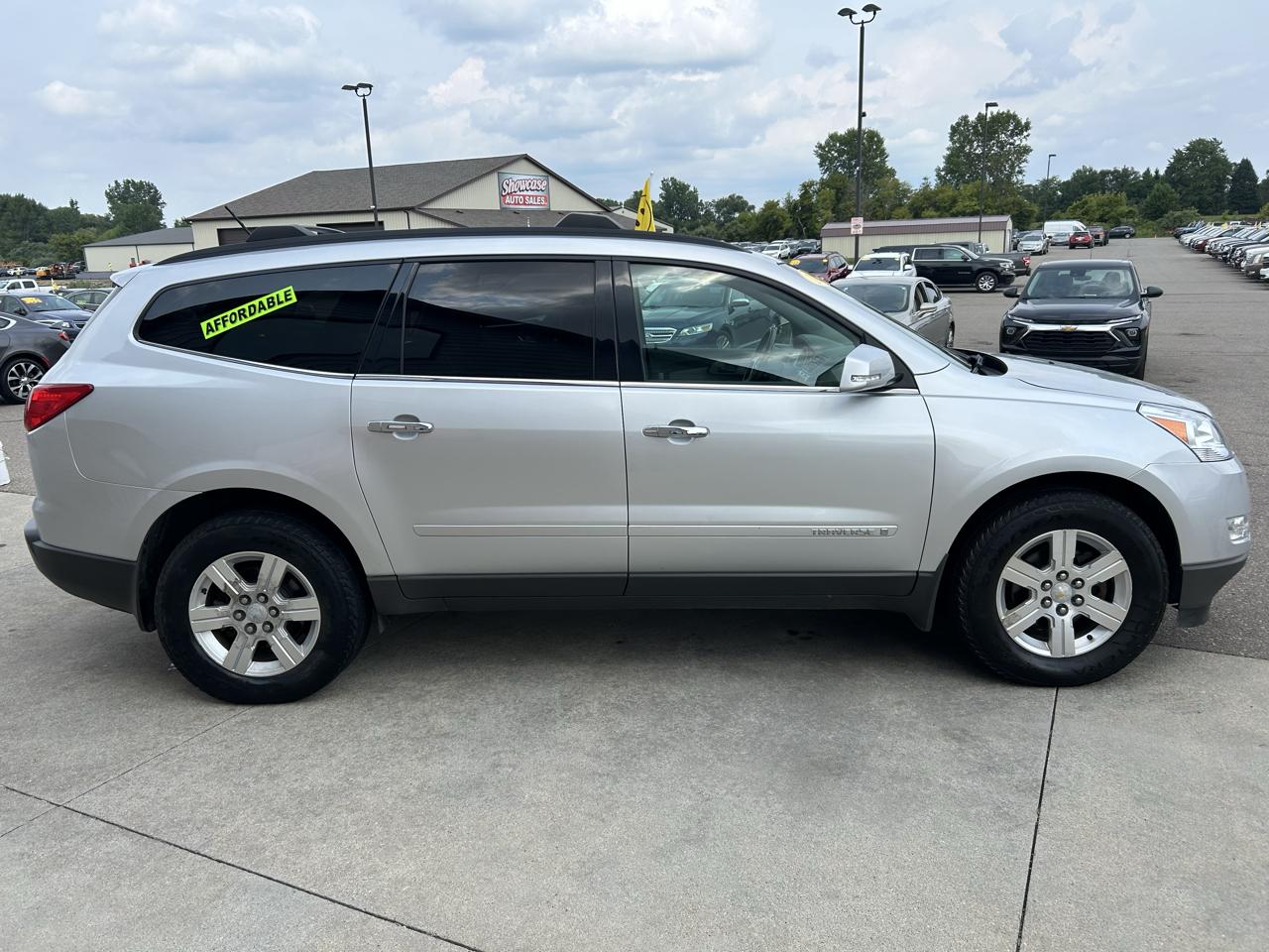 Chevrolet Traverse AWD 4dr LT w/1LT 2009