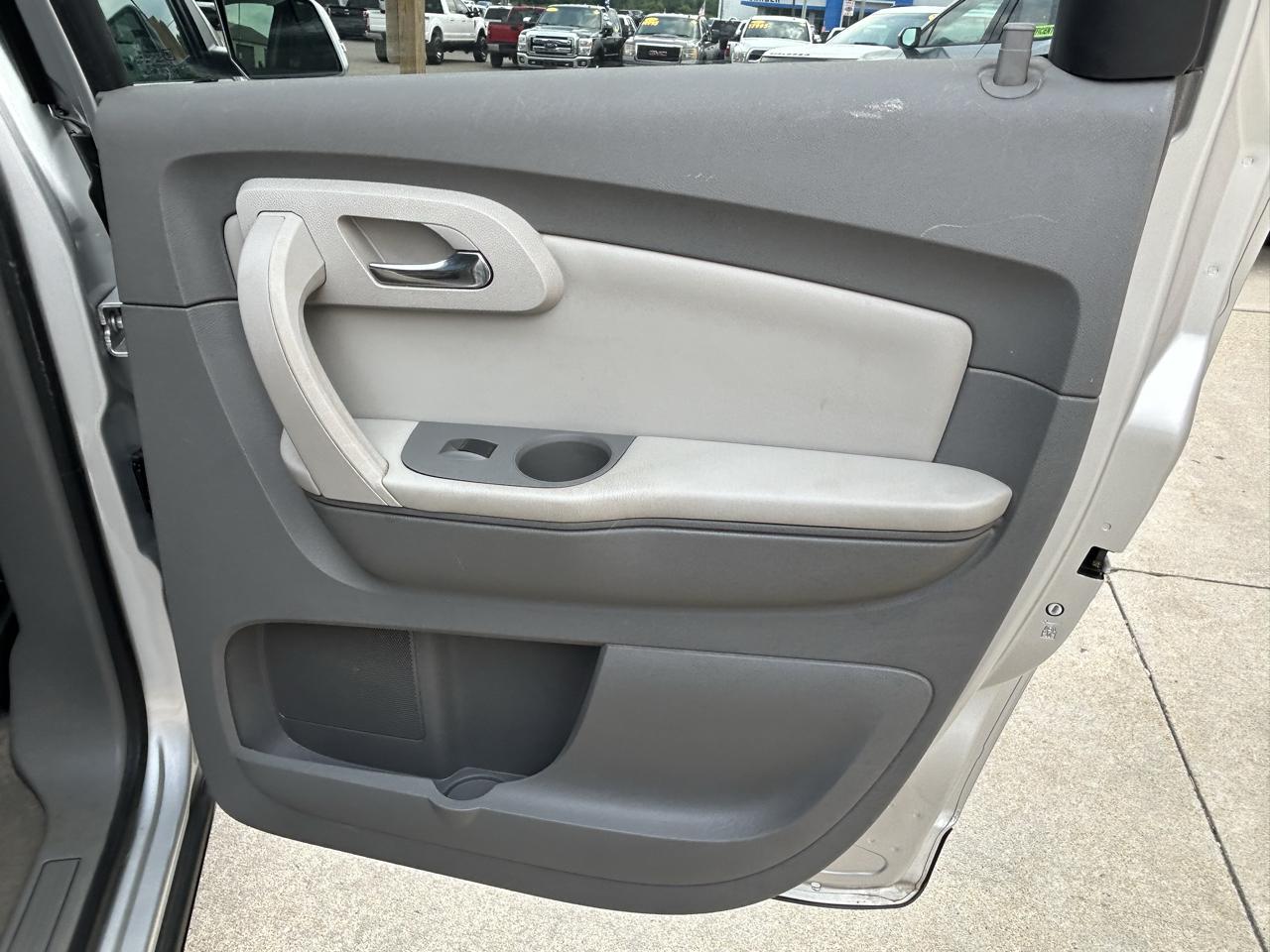 Chevrolet Traverse AWD 4dr LT w/1LT 2009