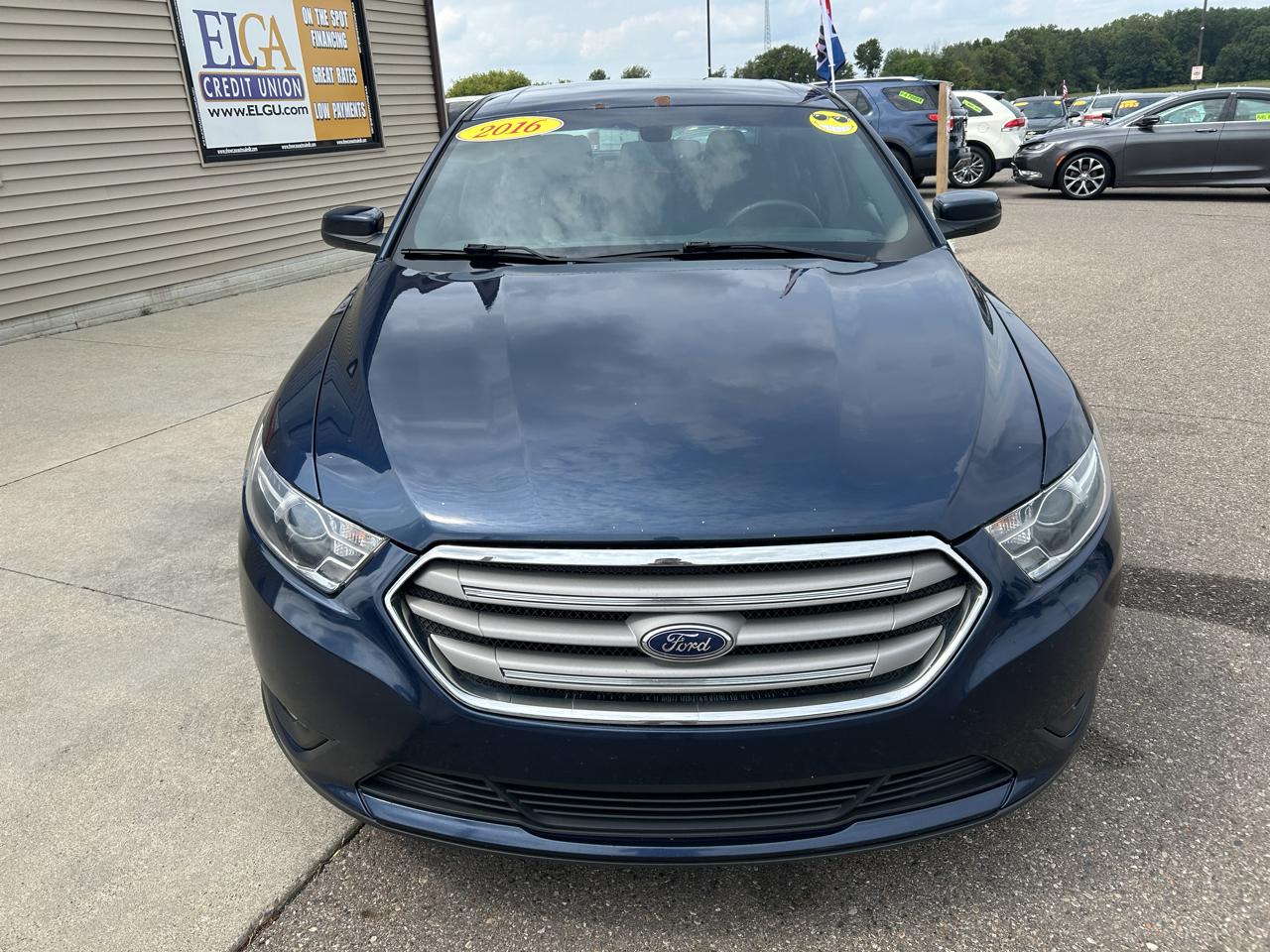 Ford Taurus 4dr Sdn SEL FWD 2016