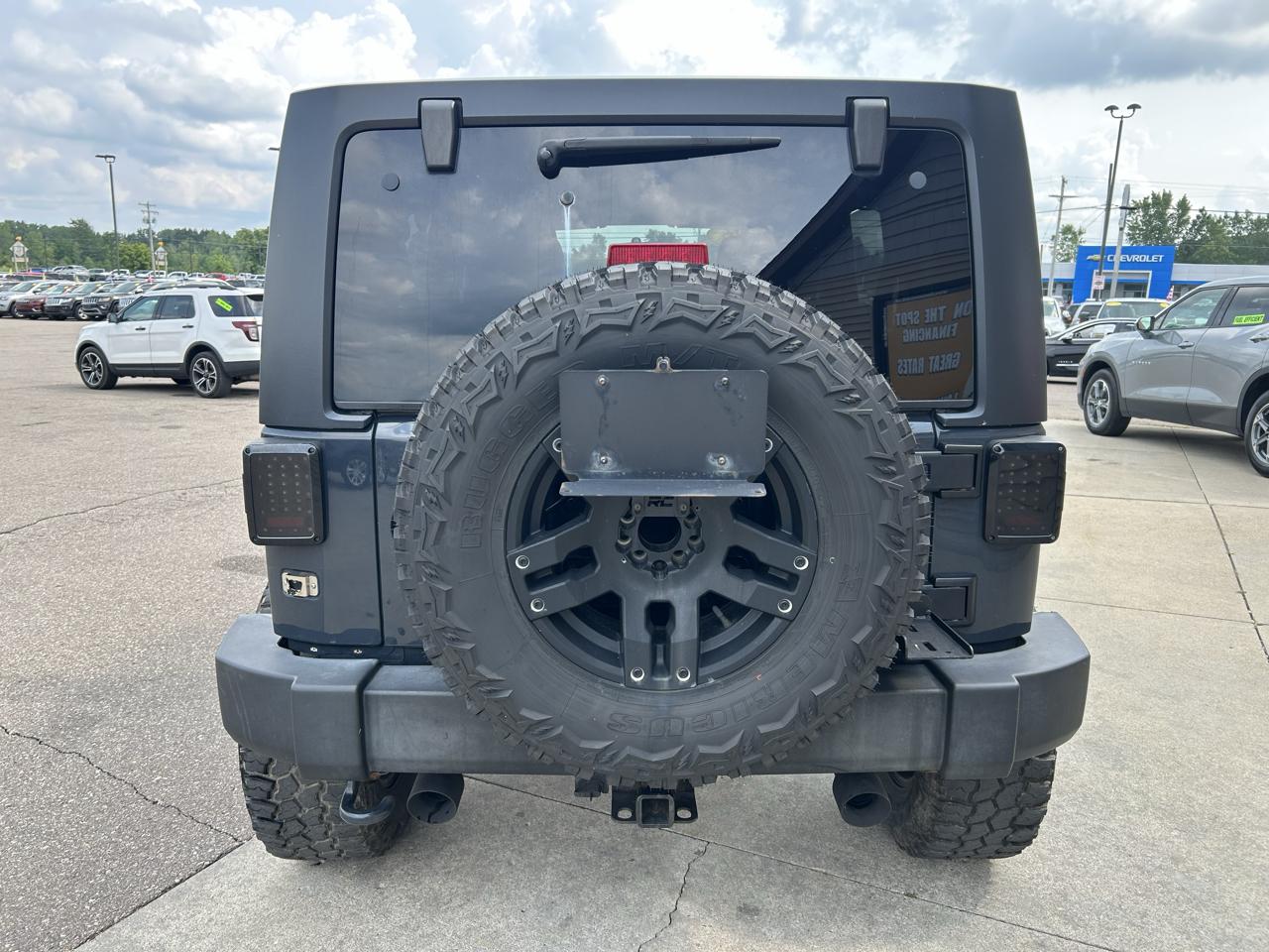 Jeep Wrangler Unlimited 4WD 4dr Sport 2016