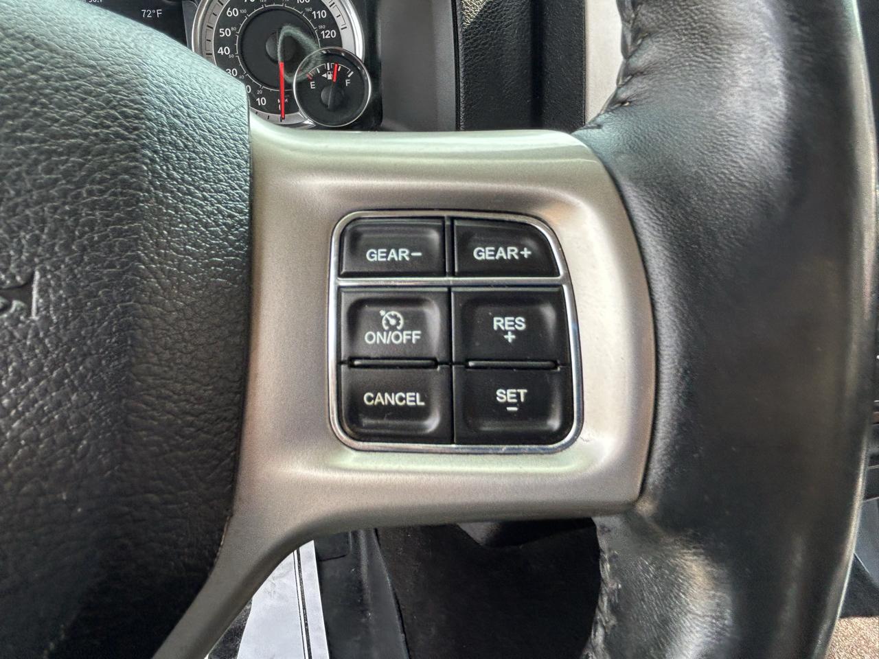RAM 1500 4WD Crew Cab 149" Laramie 2017