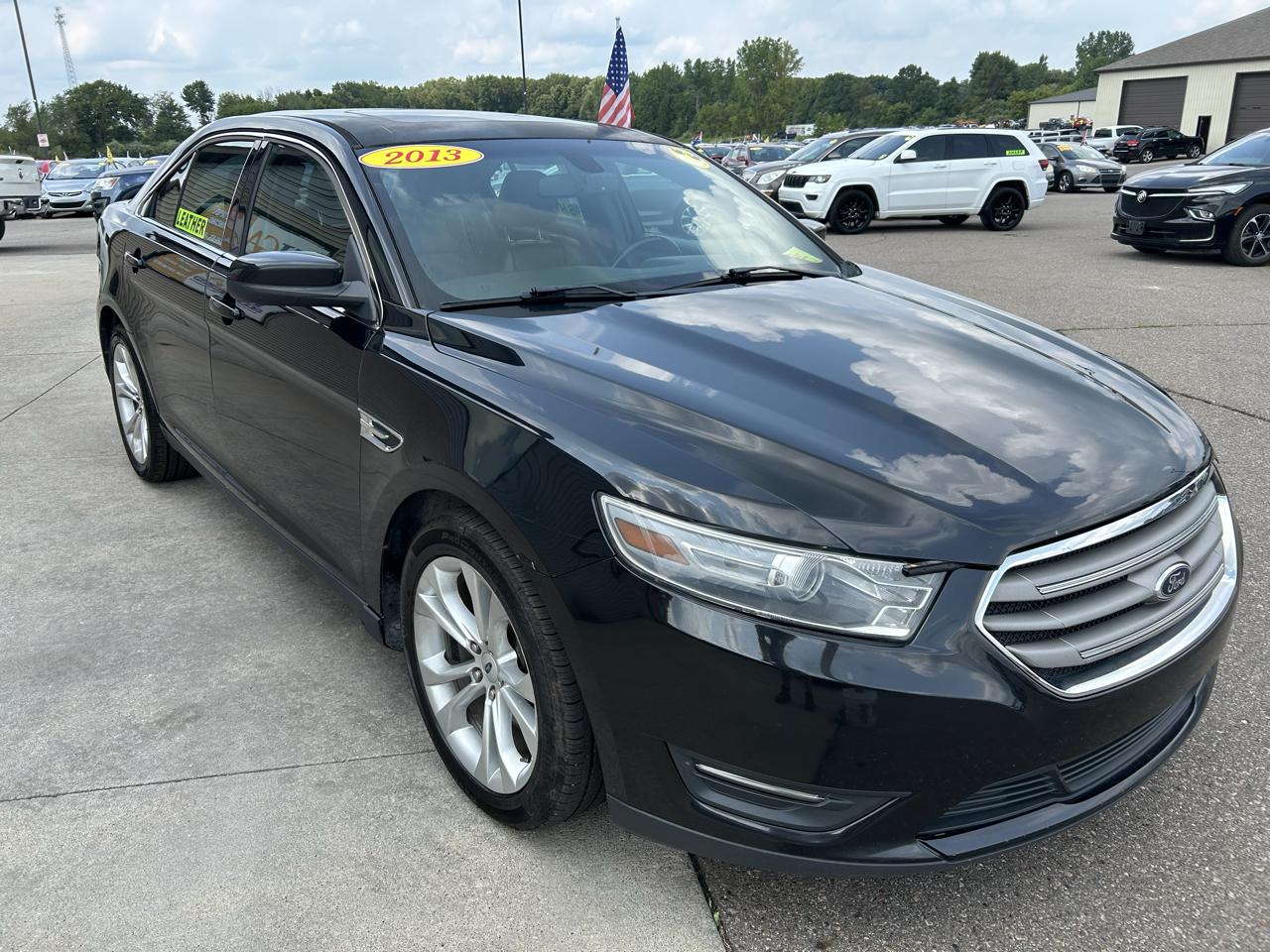 Ford Taurus 4dr Sdn SEL AWD 2013