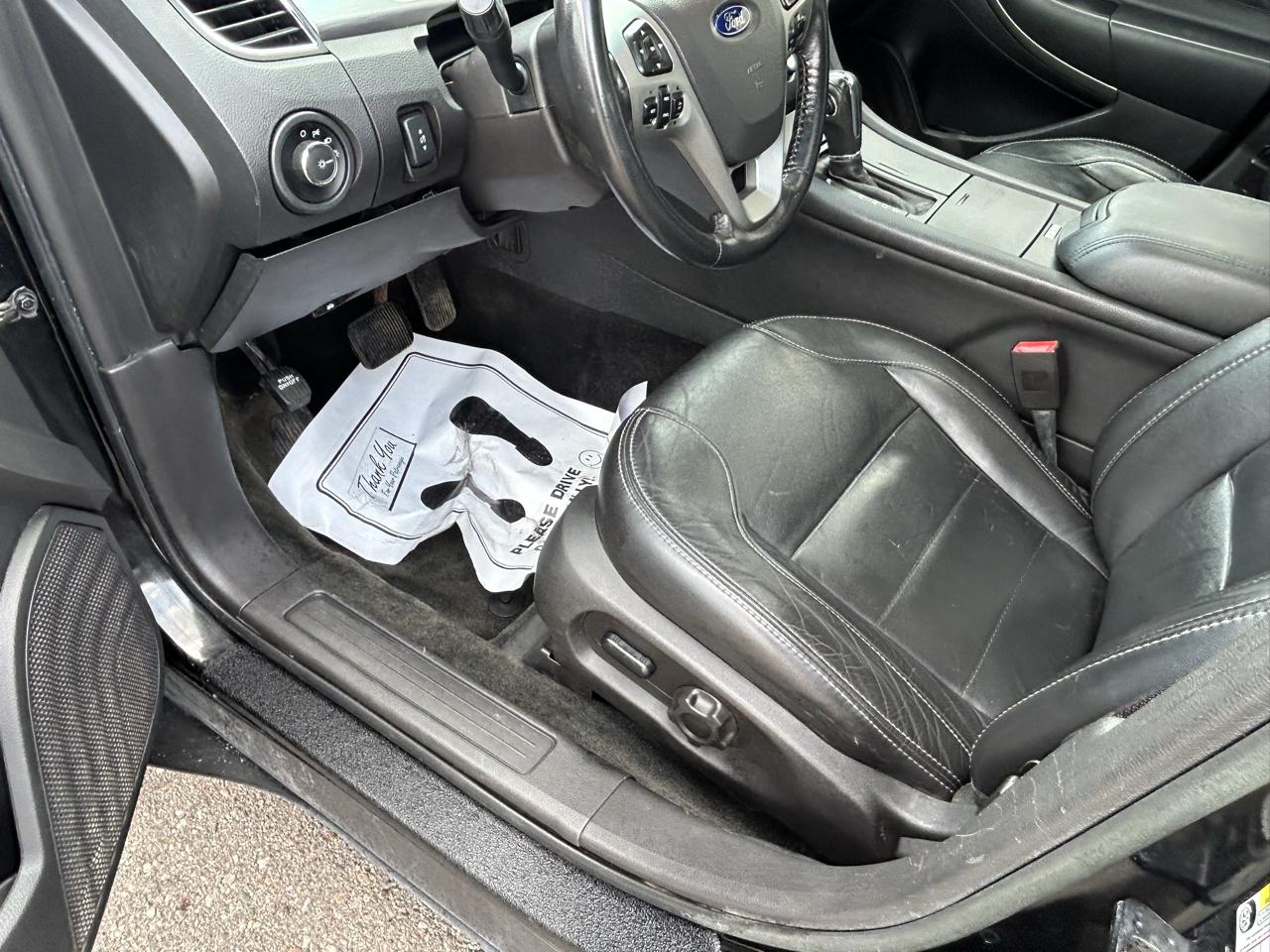 Ford Taurus 4dr Sdn SEL AWD 2013