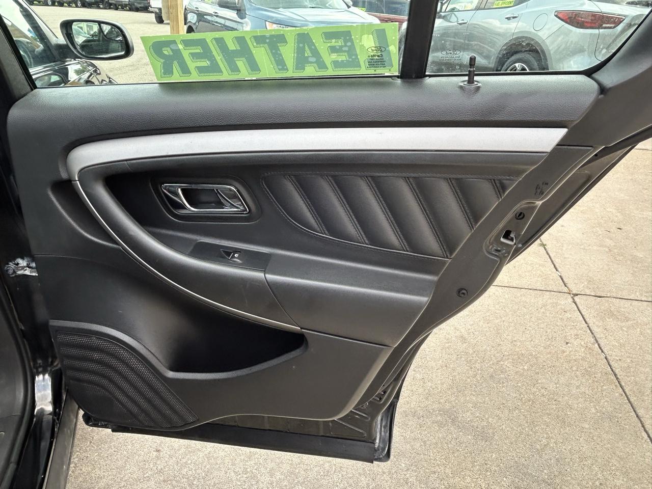 Ford Taurus 4dr Sdn SEL AWD 2013