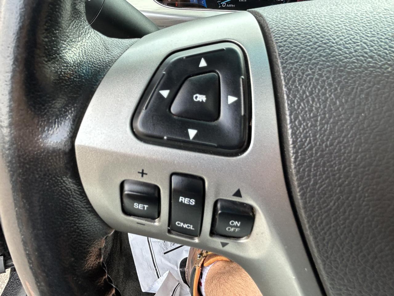 Ford Taurus 4dr Sdn SEL AWD 2013