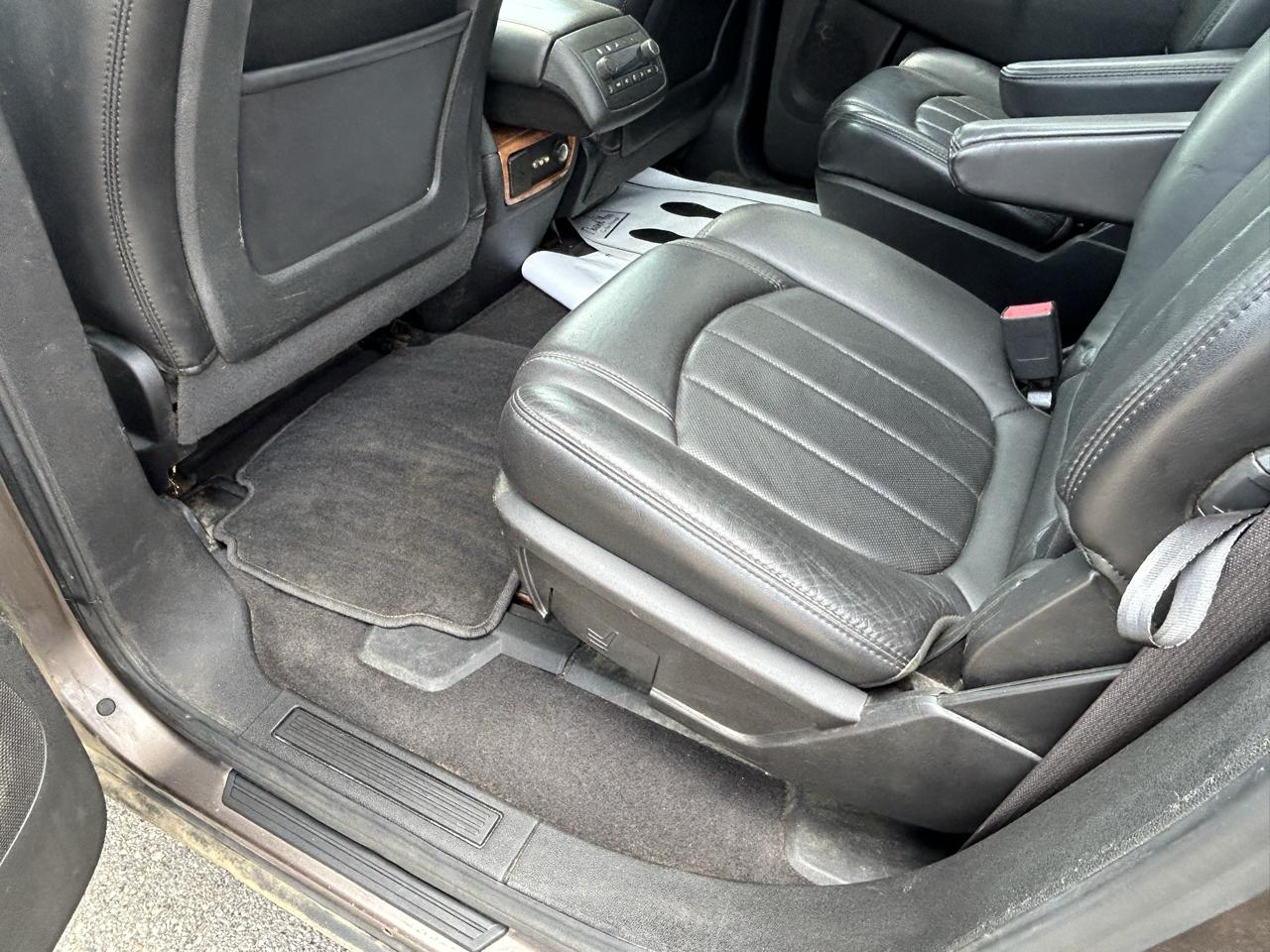 Buick Enclave AWD 4dr CXL 2009