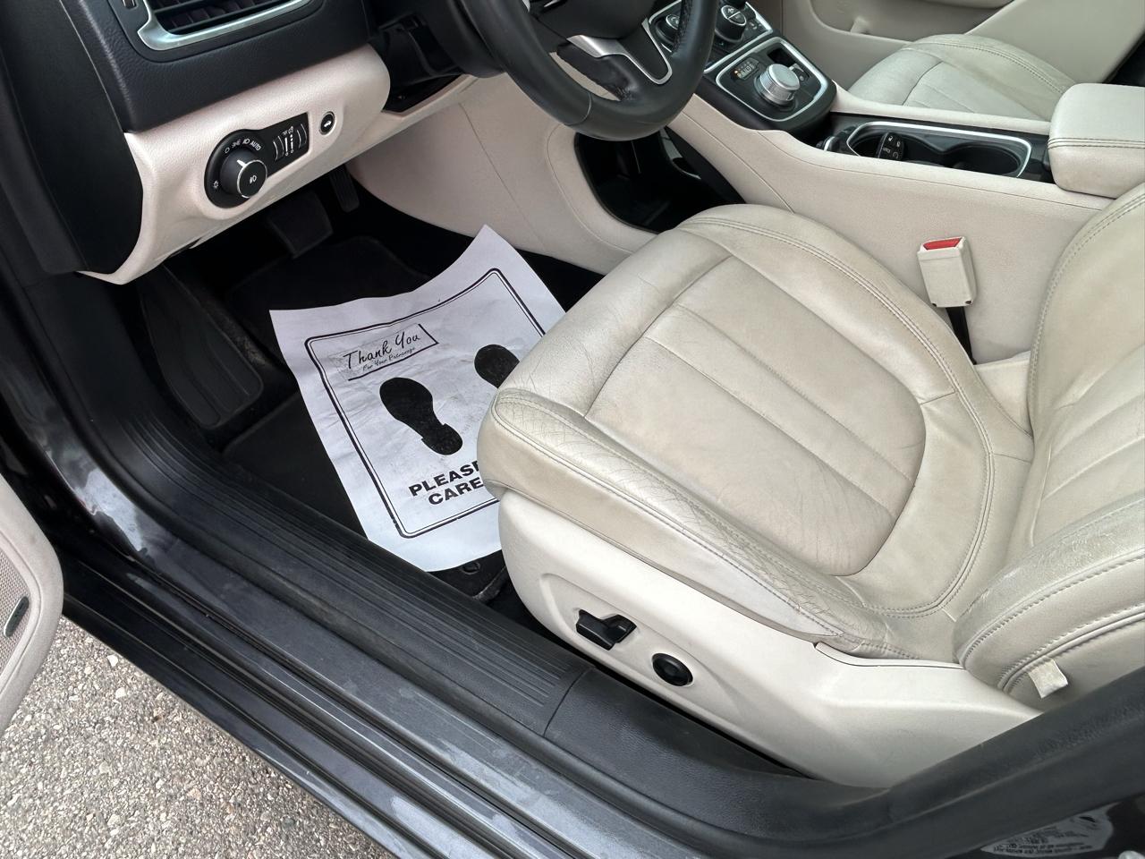 Chrysler 200 4dr Sdn C FWD 2015