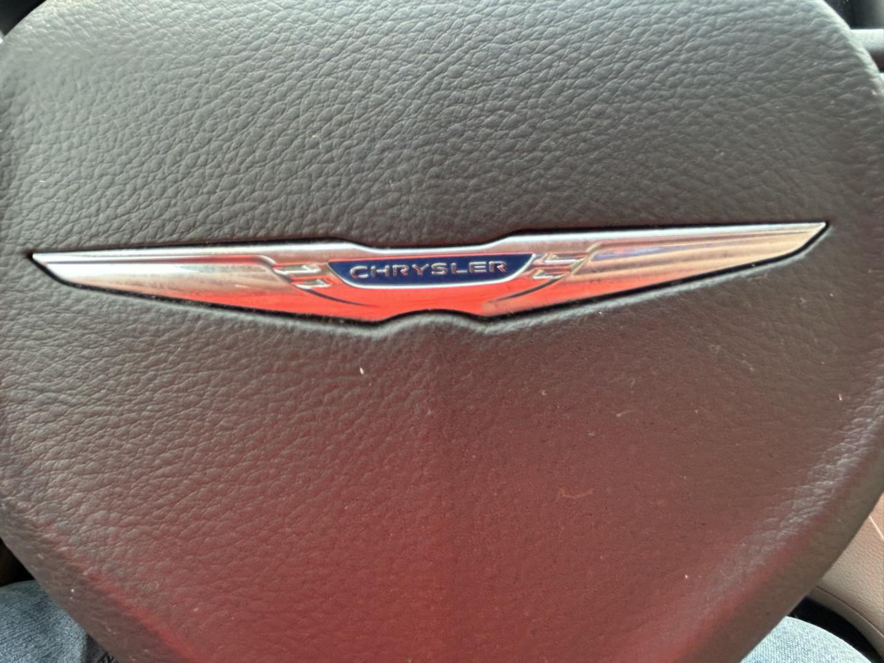 Chrysler 200 4dr Sdn C FWD 2015