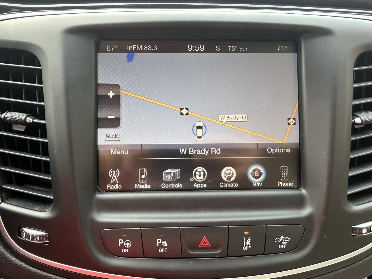 Chrysler 200 4dr Sdn C FWD 2015