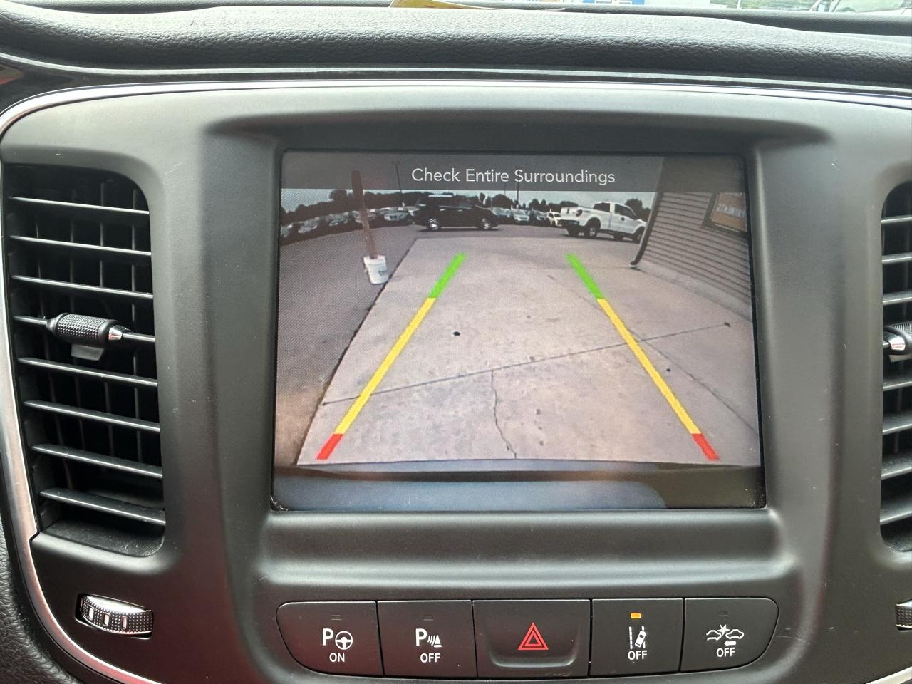Chrysler 200 4dr Sdn C FWD 2015
