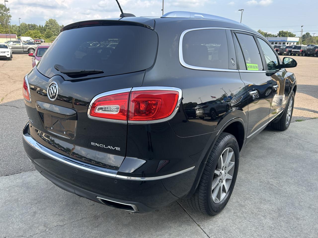Buick Enclave FWD 4dr Convenience 2017
