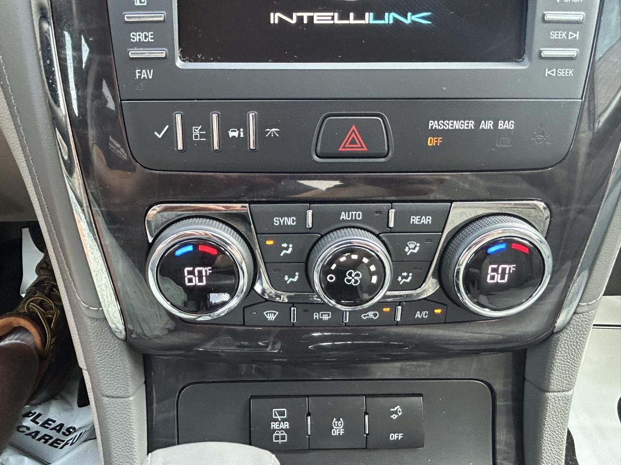 Buick Enclave FWD 4dr Convenience 2017