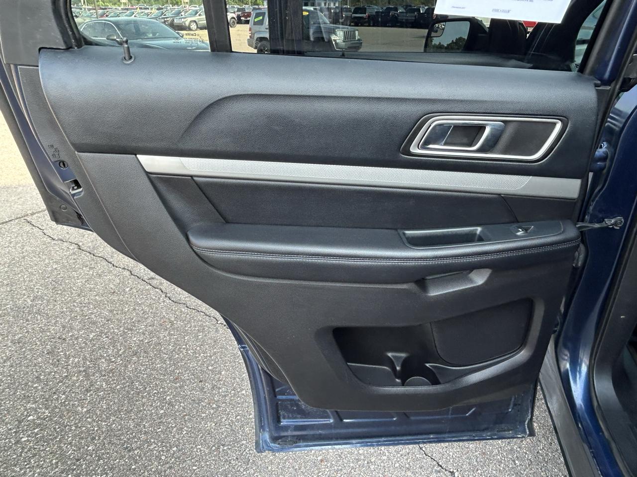 Ford Explorer 4WD 4dr XLT 2016