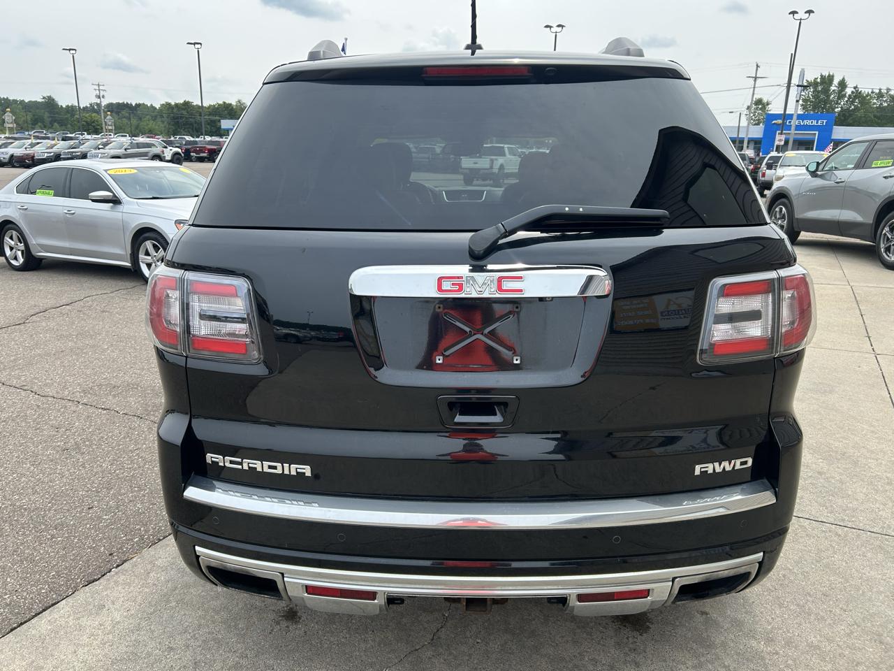 GMC Acadia AWD 4dr Denali 2016