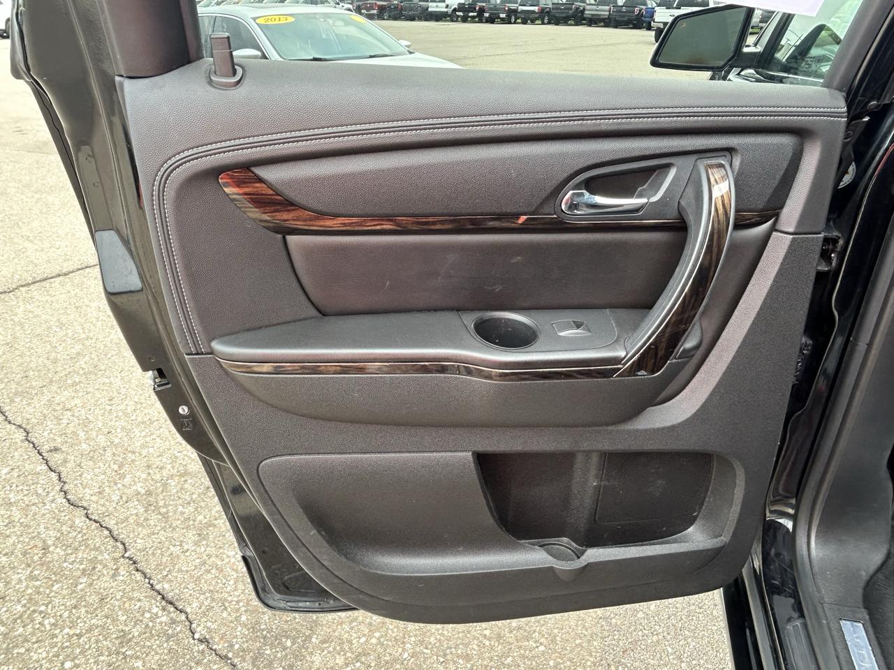 GMC Acadia AWD 4dr Denali 2016