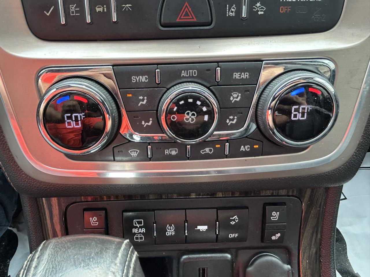 GMC Acadia AWD 4dr Denali 2016