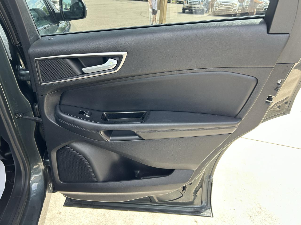 Ford Edge 4dr SEL FWD 2015