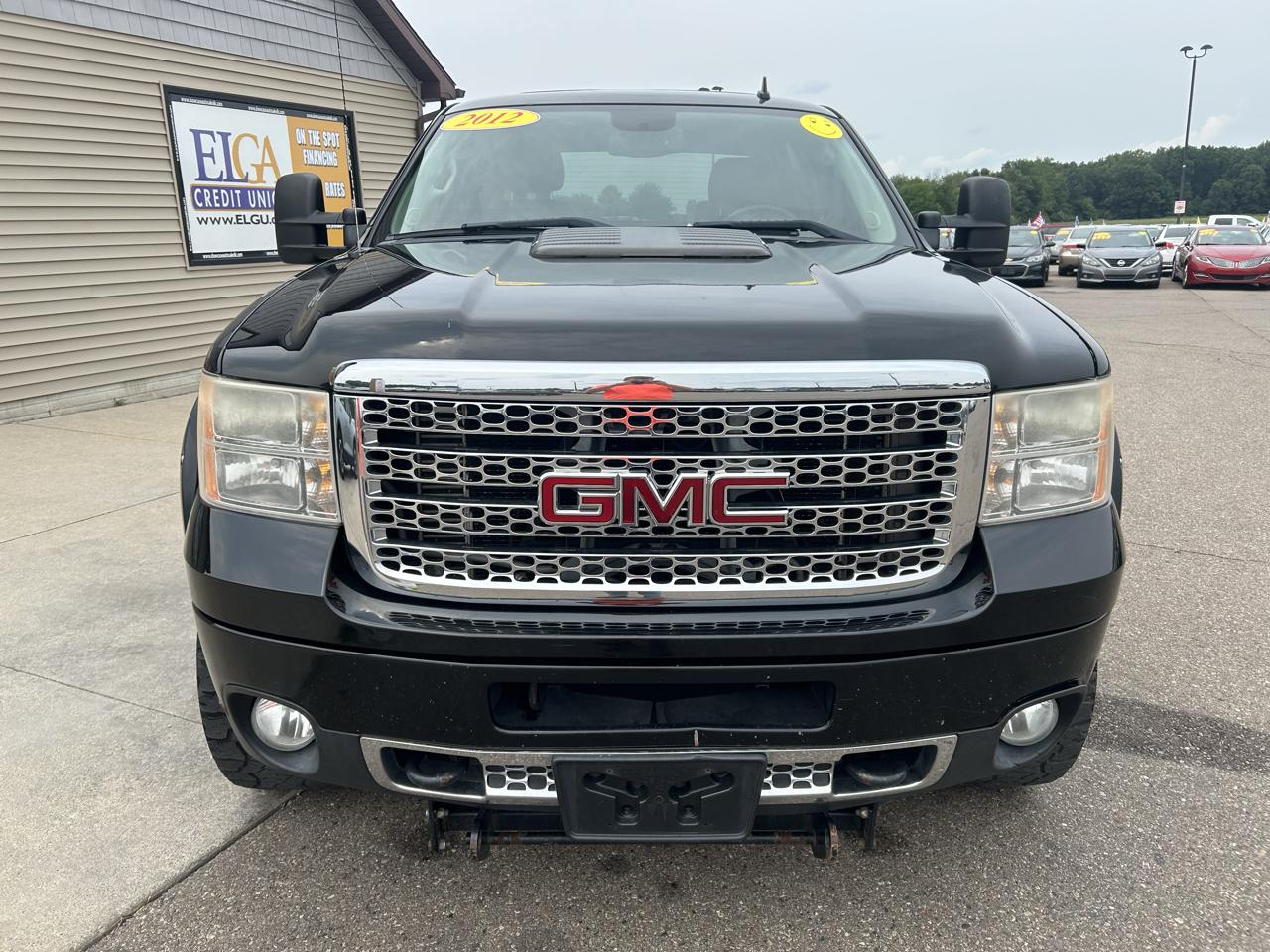 GMC Sierra 2500HD 4WD Crew Cab 153.7" Denali 2012