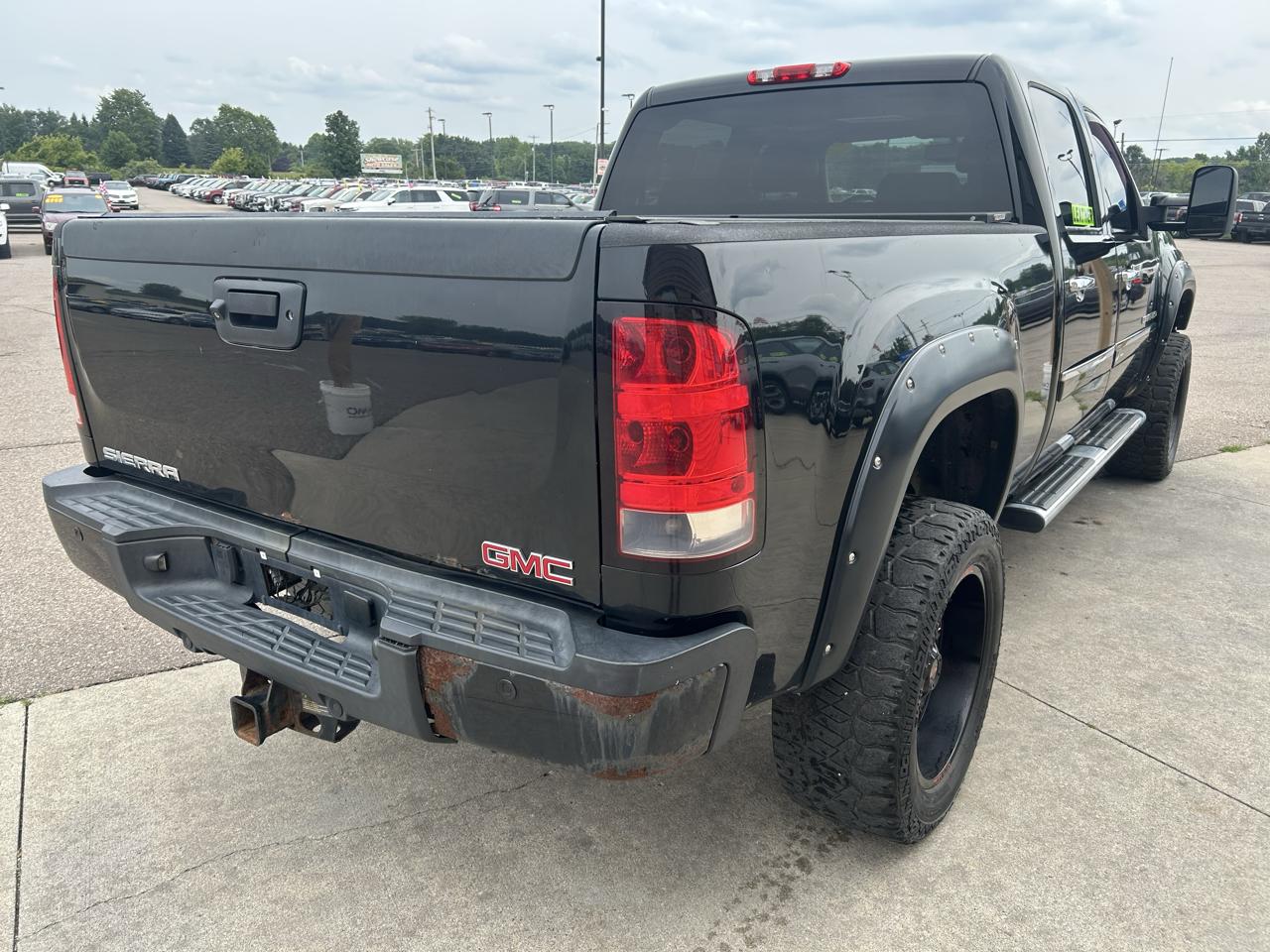 GMC Sierra 2500HD 4WD Crew Cab 153.7" Denali 2012