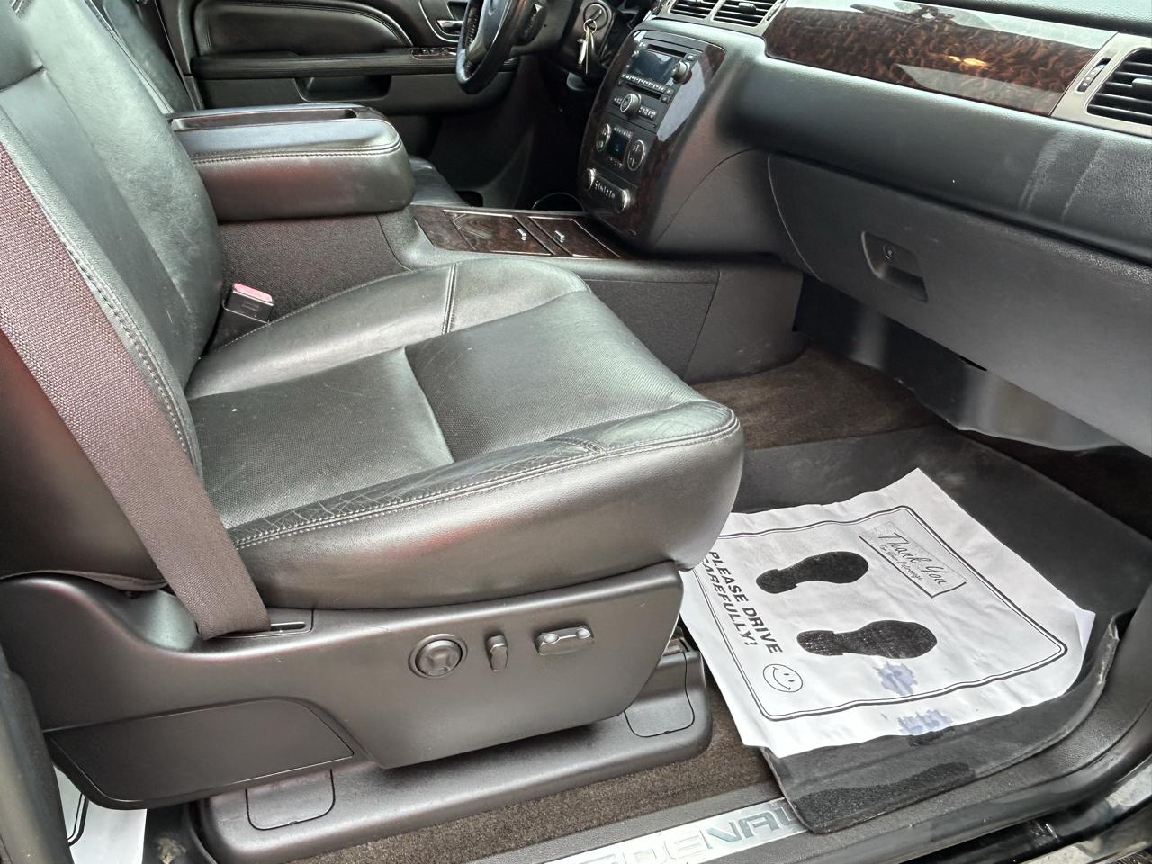 GMC Sierra 2500HD 4WD Crew Cab 153.7" Denali 2012