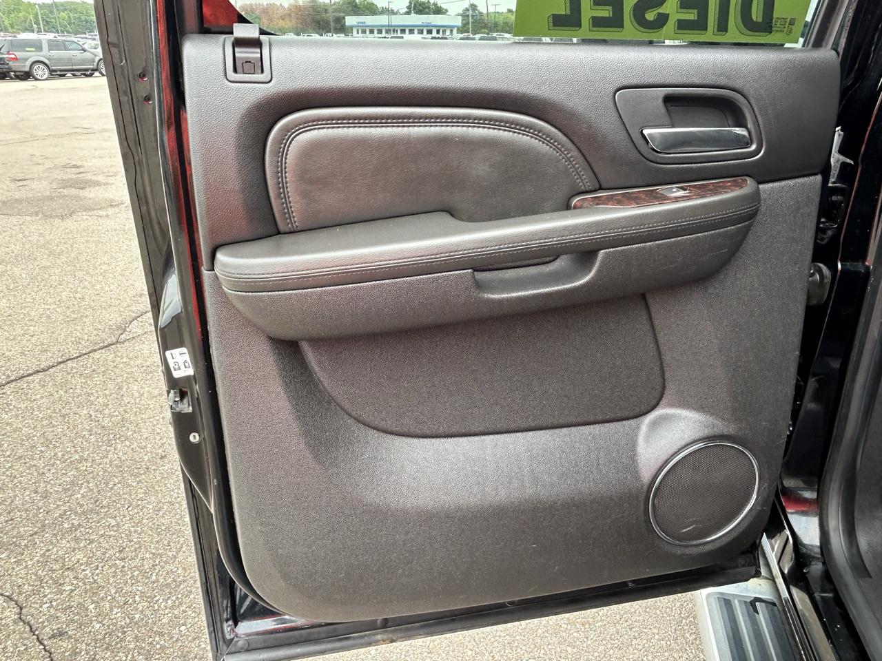 GMC Sierra 2500HD 4WD Crew Cab 153.7" Denali 2012