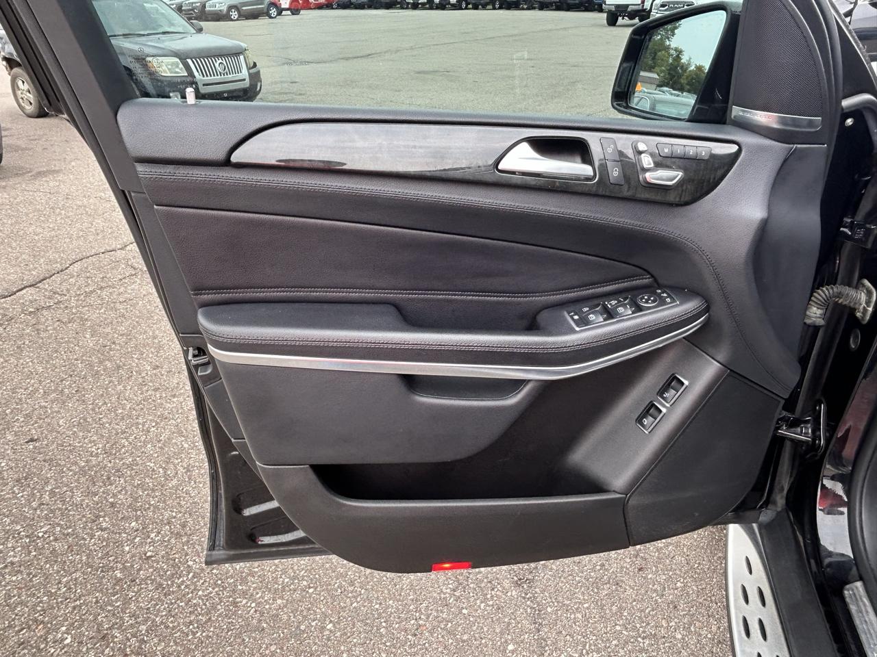Mercedes-Benz GLS GLS 550 4MATIC SUV 2019